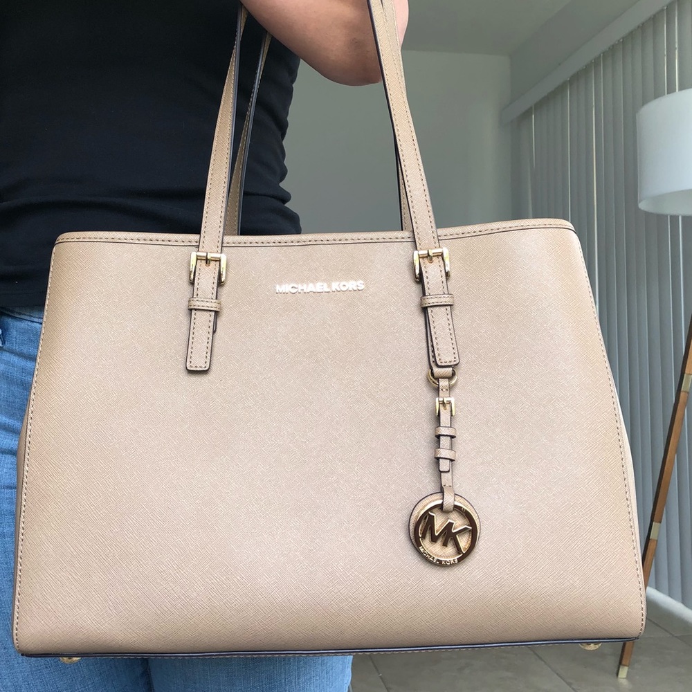 MK Michael Kors Jet Set Travel Tote NWT